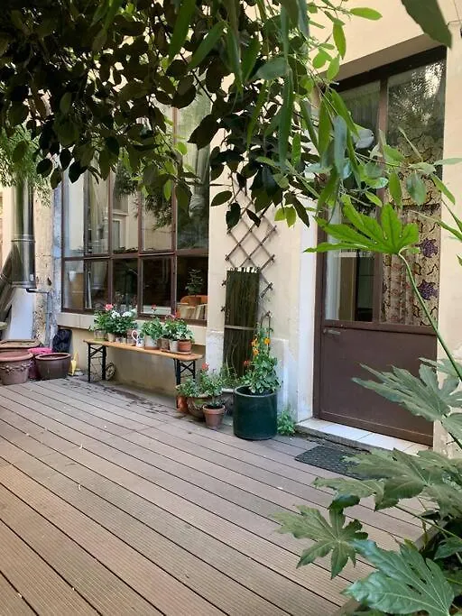 דירות Warm And Cosy Loft In Paris With A Private Outdoor צרפת